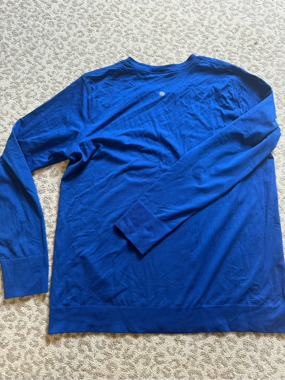 Lululemon Swiftly Tech Long Sleeve 2.0 in a royal blue